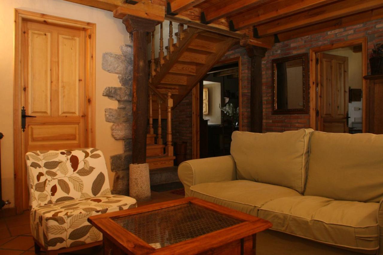 Casa Susaron Puebla de Lillo Esterno foto
